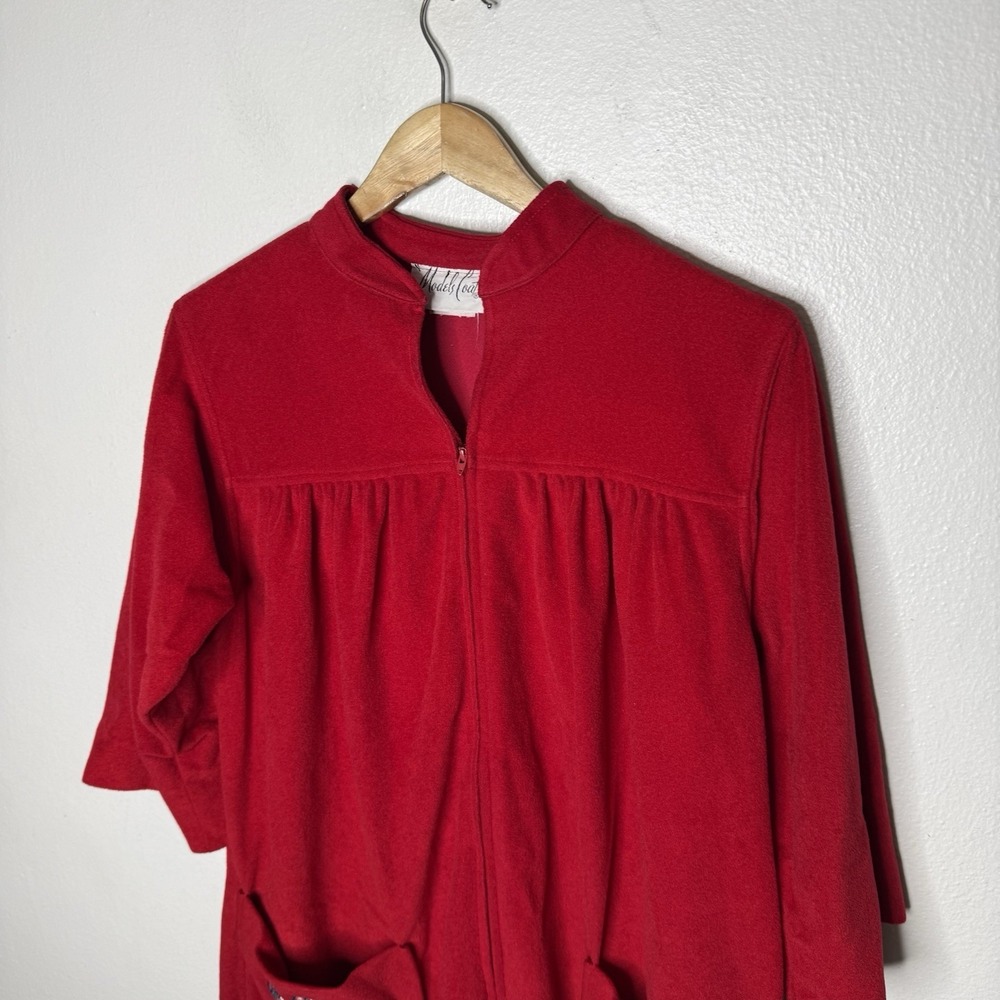 Vintage‎ Models Coat Red Flower Patch Pockets House Coat Zip Front Women's 14 - Picture 2 of 12